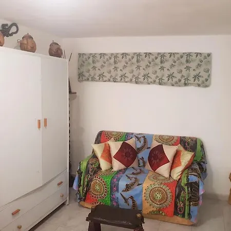 In Al Piano Terra Panzió Cagliari